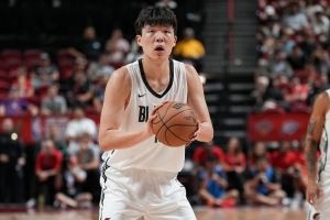单场命中3记三分超个人CBA纪录！孔德昕：杨瀚森每场都能带来惊喜